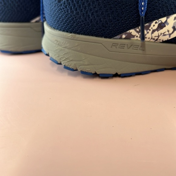 Brooks Revel 5 Used Men’s 13 Running Shoes Navy Blue White Gray - Picture 3 of 14
